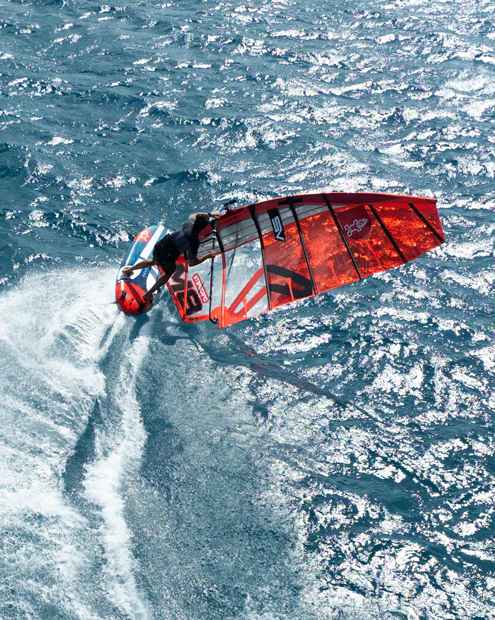 Tabla de windsurf de slalom y carrera en carbono Starboard iSonic 2026