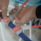 Cabos de arnés fijos de alta gama para windsurf ION TEC en color rojo