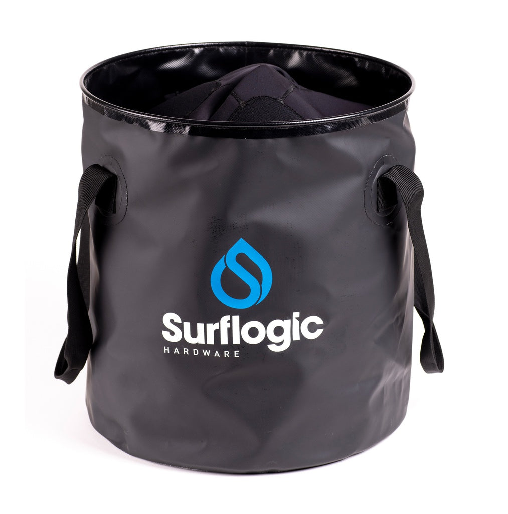 Cubo impermeable plegable de surf Surflogic de 50 litros de capacidad en color negro