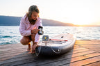 Tabla de paddle surf inflable con luces LED integradas Aqua Marina GLOW 10'4" con remo y batería