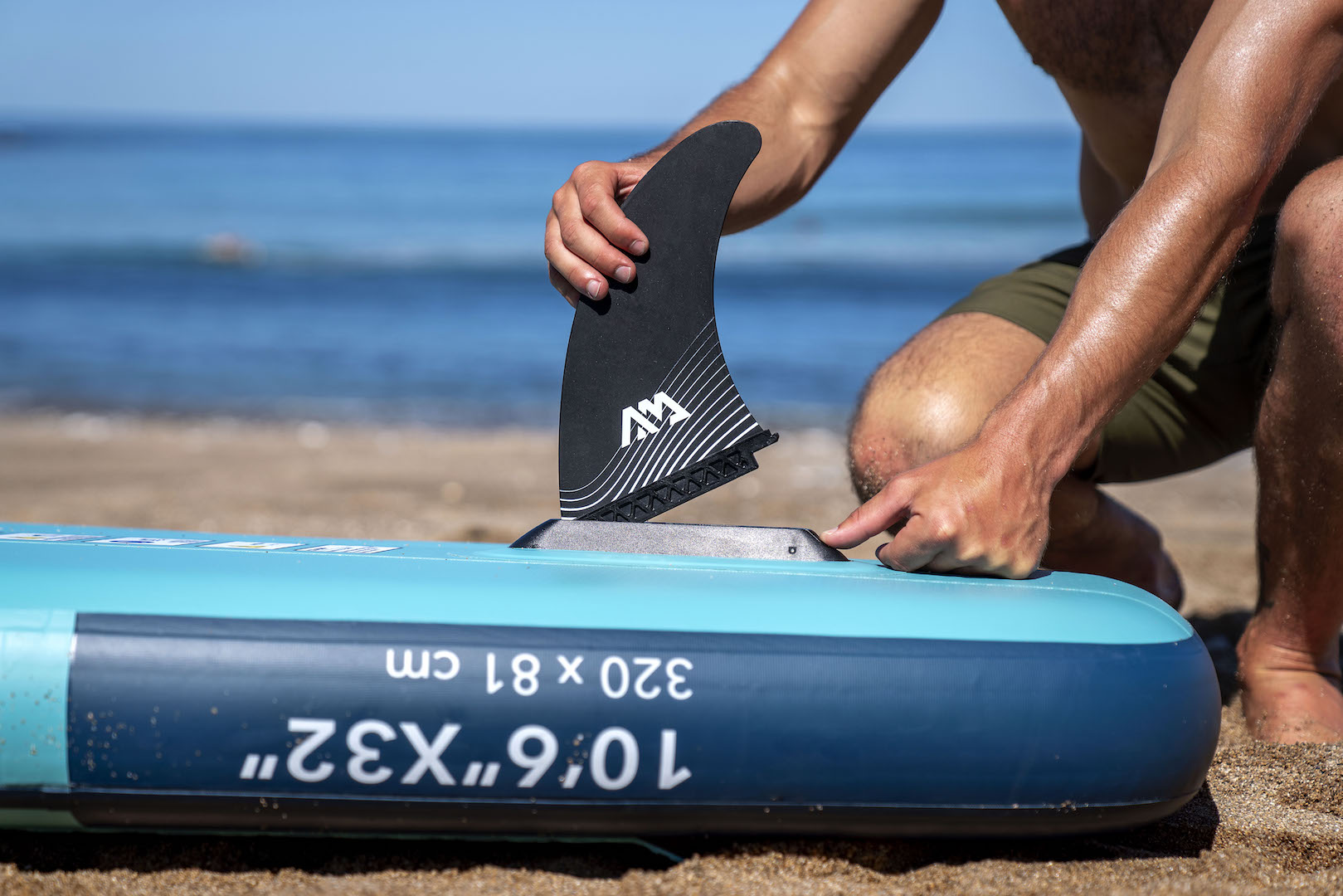 Pack completo de tabla de paddle surf inflable Aqua Marina Beast 10'6" Advanced con remo, bomba y mochila