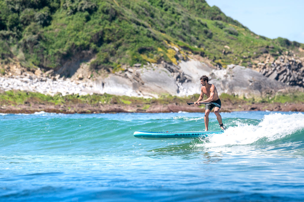 Pack completo de tabla de paddle surf inflable Aqua Marina Beast 10'6" Advanced con remo, bomba y mochila