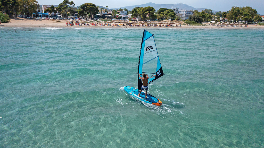Tabla inflable convertible de windsurf y paddle surf Aqua Marina Blade 10'6" con orza y mochila