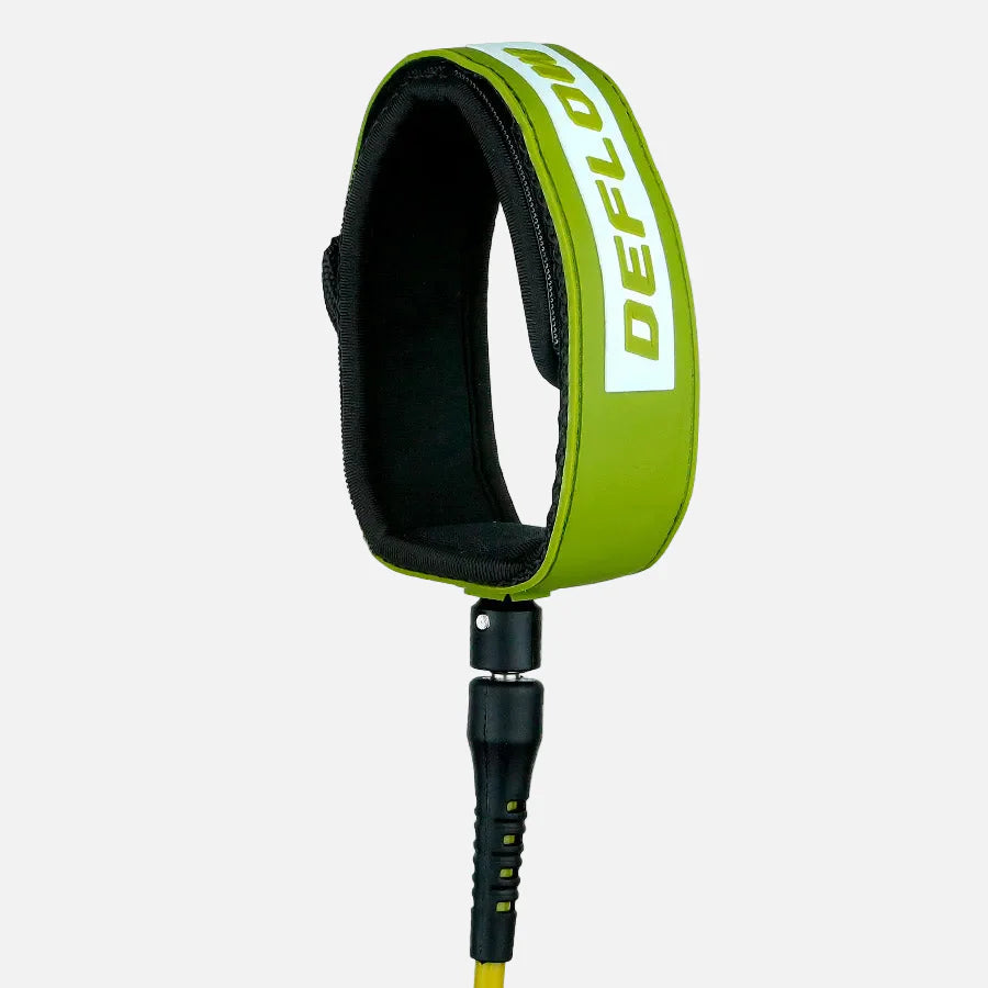 Invento de surf Deflow Core Avocado Oil Leash en color verde aceite de aguacate