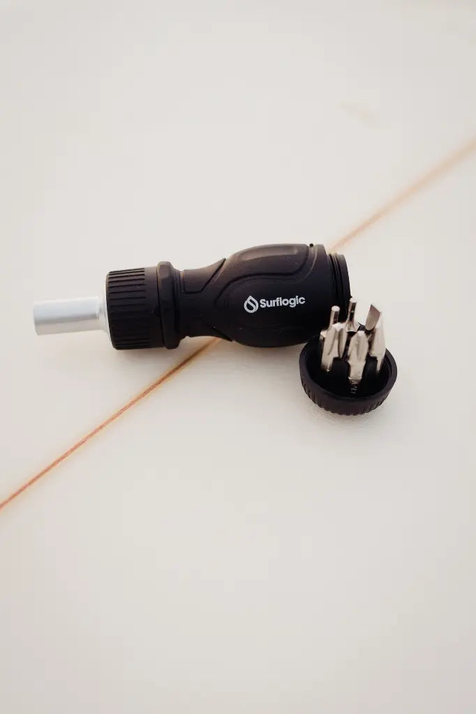 Destornillador de quillas de surf Surflogic con mango ergonómico negro