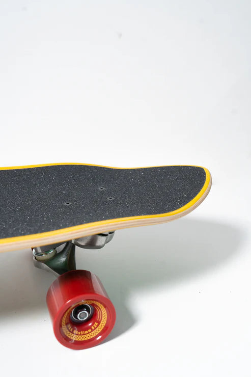 Surfskate YOW Medina Panthera 33.5 pulgadas completo