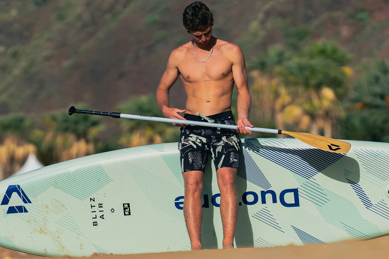 Remo de paddle surf de carbono y bambú Duotone Bamboo Carbon 60 Slim Adj 3-Piece