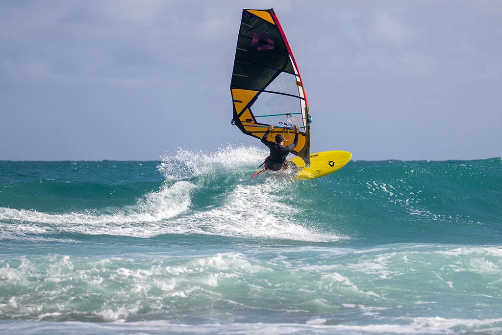 Vela de windsurf All-Round y Bump and Jump Duotone Duke 2026