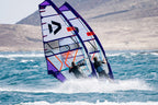 Vela de windsurf Freerace y Slalom Duotone S_PACE 2026 color blanco y violeta