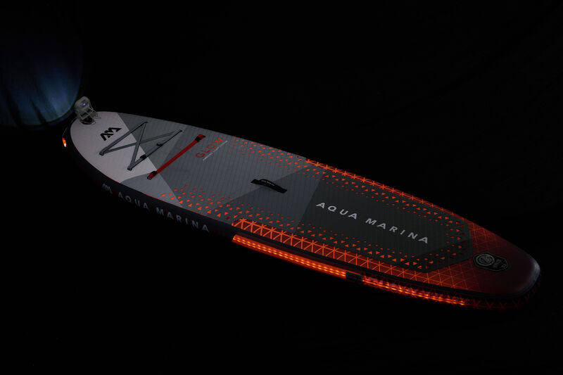 Tabla de paddle surf inflable con luces LED integradas Aqua Marina GLOW 10'4" con remo y batería