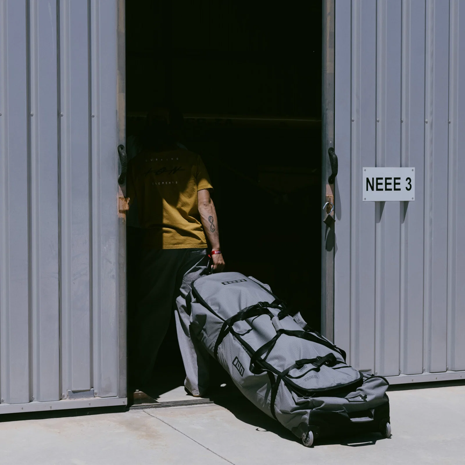 Bolsa de viaje con ruedas para equipo completo de kitesurf ION Kite Gearbag Core 2026