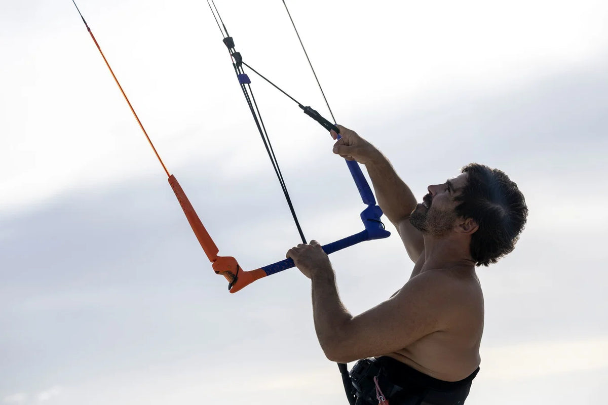 Barra de kitesurf de 4 líneas Duotone Trust Bar Quad Control 2027