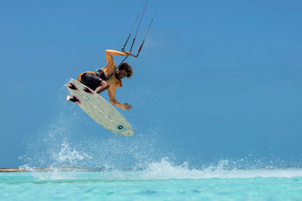 Tabla de kitesurf direccional para viento flojo Duotone Volt D/LAB 2027