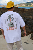 Camiseta de surf Salty Kokonut Tee con diseño de palmeras en la espalda