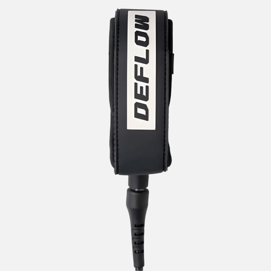 Invento de surf Deflow Core Black Leash en color negro de alta resistencia
