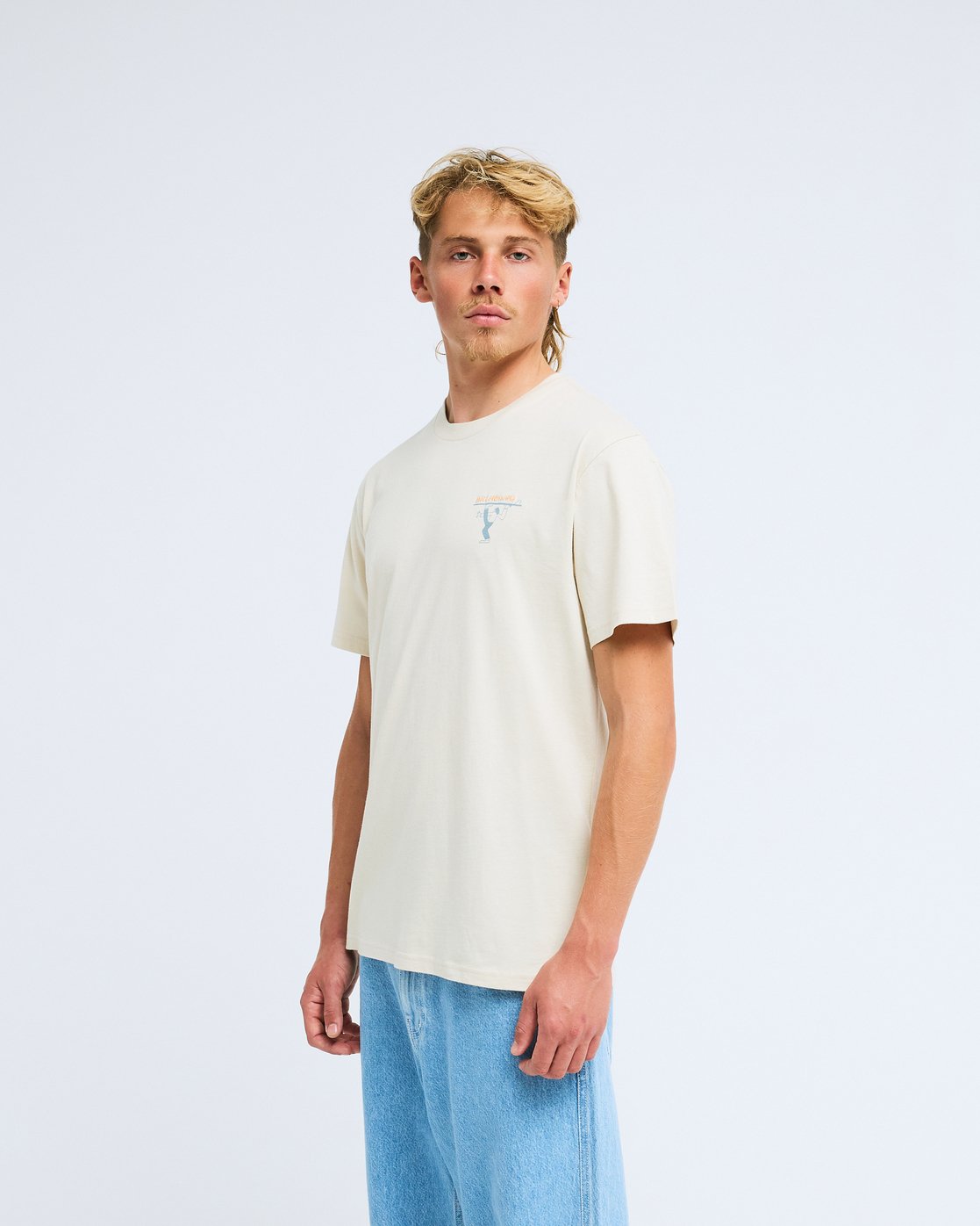 Camiseta de manga corta para hombre Billabong Ty Williams Carry On en color beige