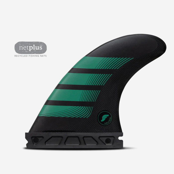 Set de quillas de surf Futures F6 Alpha Medium en compuesto texturizado gris carbono y detalles en verde lima
