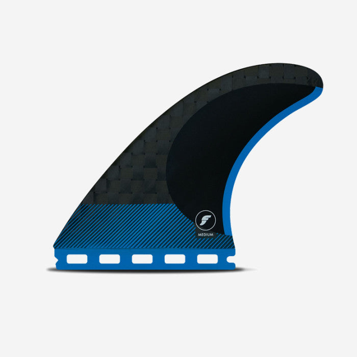 Set de quillas de surf Futures R6 Blackstix 3.0 Medium en color negro y azul translúcido