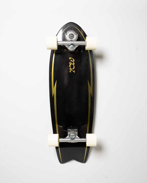 Surfskate completo YOW Pipe Black 32 pulgadas con sistema de ejes Meraki